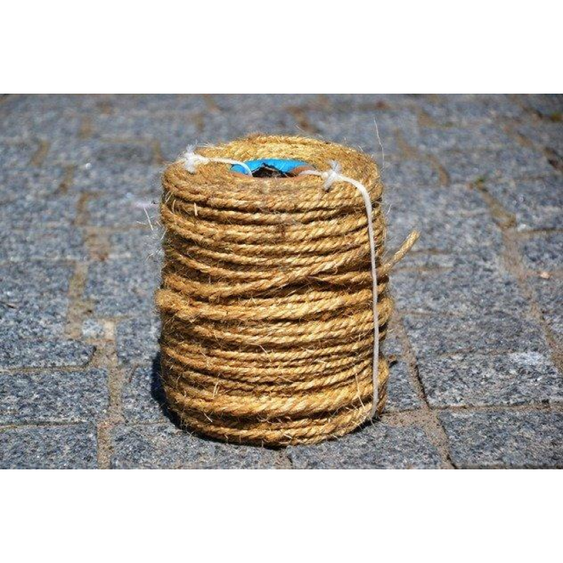 Канат сизалевий тросової звивки Діам. 5мм. 200 метрів. Канат сизалевий тросової звивки Діам. 5мм. 200 метрів.